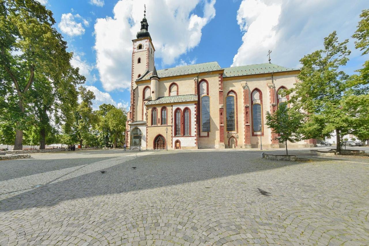 Chalupku - Luxurious Apartment 70M2 In Direct Centrum With Parking Included, Air-Conditioned, Balcony, Quiet Sleep, Best In Town Banská Bystrica Extérieur photo